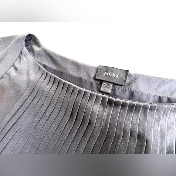 Mexx 100% Silk Pleated Sleeveless Dress with Tie Back Size 38 - Picture 2 of 10